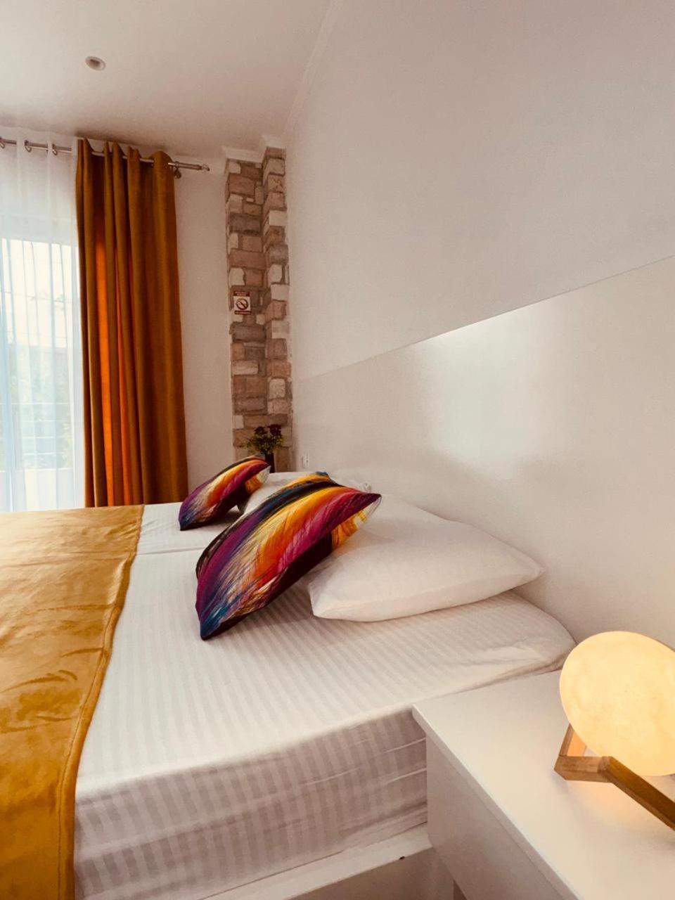 Orfeu Apartamento *
